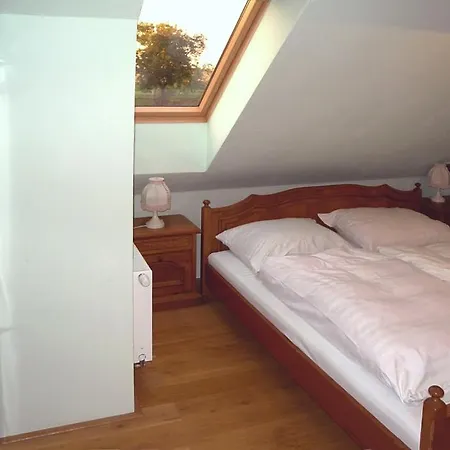 بيت ضيافة Zahornice