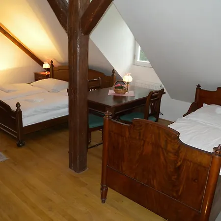Πανσιόν Zahornice 3*